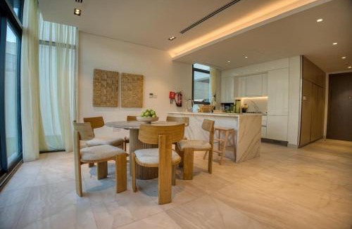 Ras Al Khaimah Villa | Serene 3-Bedroom Villa with Maid's room and Steps from the Beach - Danah Bay