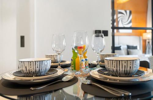 Dubai Apartment | Collective Chic 1BR 15mins to Downtown Dubai Mall Beaches