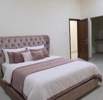 Madinat Zayed House | غرف فندقيه - بدع زايد