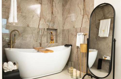 Caesarea Apartment | Rose Suite