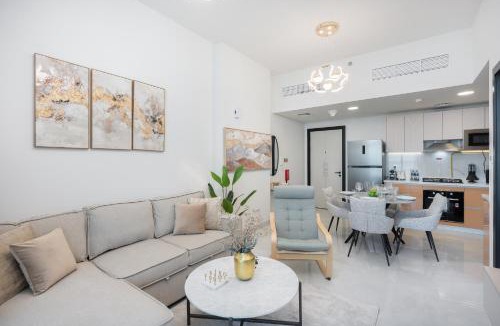 Al Barsha Apartment | Luxury 1BR - Miracle Garden View - Skyz in Arjan