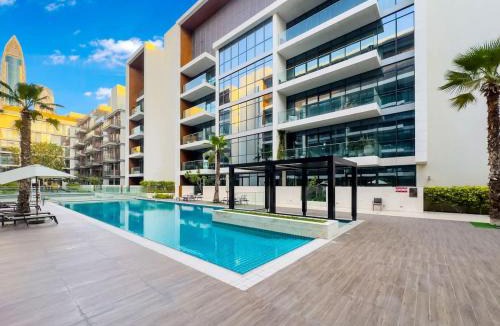 Al Wasl Apartment | Elegant 3BR with Maids Room City Walk Dubai