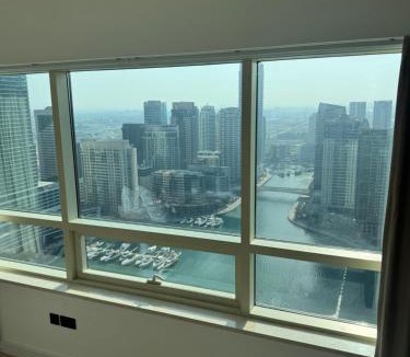 Dubai Marina Apartment | Sky-High Luxury 1BR Best Views of Dubai Marina Emaar 39th Floor