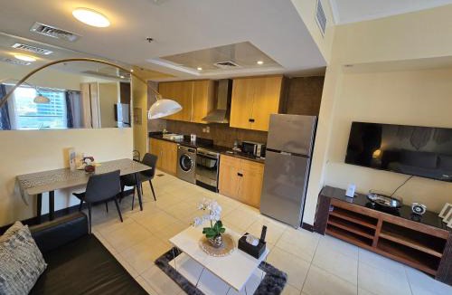 Jumeirah Lake Towers Apartment | Click Stay - JLT - Studio & Balcony Lakes view Entire Apartment -JN