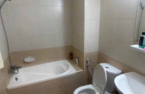 Emirates City Apartment | Paradise 6