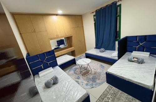 Al Khan Hostel | ALEX Hostel 504 -Bed in a shared dormitory with other guests