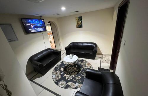 Al Khan Hostel | ALEX Hostel 504 -Bed in a shared dormitory with other guests