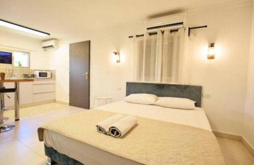 Beer Tuvia Apartment | קסם הרימון - 4 צימרים מושלמים עם בריכה וג'קוזי