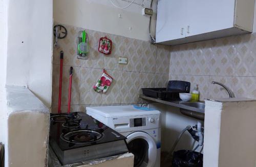 Jabal Al-Hussein Apartment | بيت الحجر 9