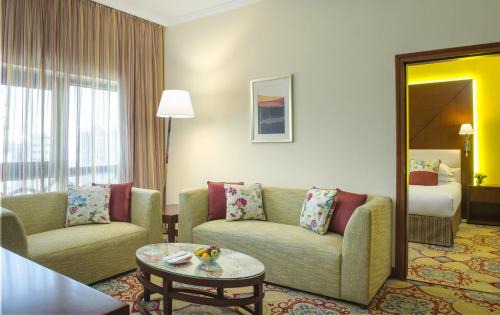 Al Muraqqabat Hotel | Coral Dubai Deira Hotel