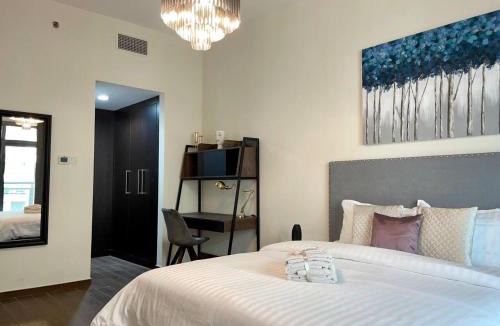 Discovery Gardens Apartment | Elite LUX Holiday Homes - Spacious 2BR with Metro Access in Al Furjan, Dubai