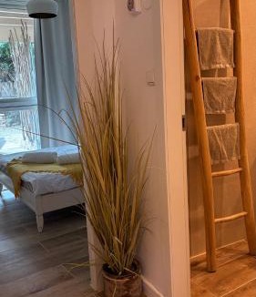 Hof HaCarmel Apartment | The Beach Garden Apt.