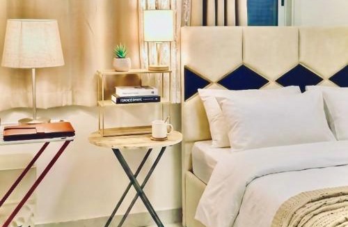 Sharjah Apartment | The Borderline Suite - Modern Sky View at Dubai-Sharjah Border