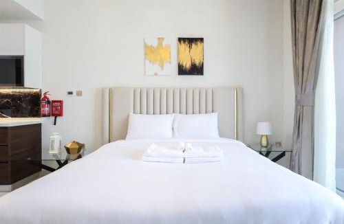 Al Barsha Apartment | Elite LUX Holiday Homes - Jewelz Residences Studio in Arjan, Dubai