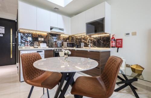 Al Barsha Apartment | Elite LUX Holiday Homes - Jewelz Residences Studio in Arjan, Dubai