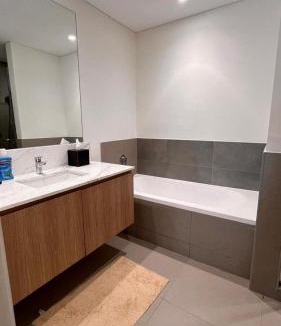 Dubai Villa | Elegant 3BR Villa - Maid Direct Lagoon & Pool Access