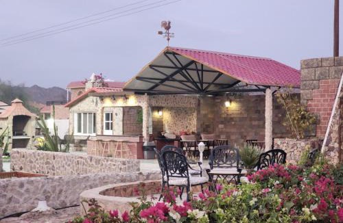 Hatta Ski Chalet | استراحة ريف حتا