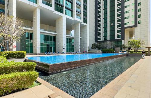 Abu Dhabi Apartment | Elegant and unique - Near Reem Mall - ADGM - 10 mins from Downtown Abu Dhabi- 14 mins to Mamsha Beach