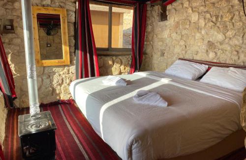 Dana Hotel | Dana Trail Cottages