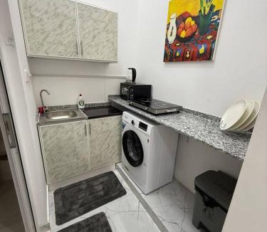 Al Ain Apartment | Oasis Studio jimi