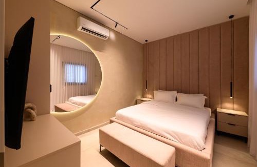Hatzor HaGlilit Apartment | אחוזת דוד - וילה יוקרתית עם בריכה פרטית מחוממת ומקורה