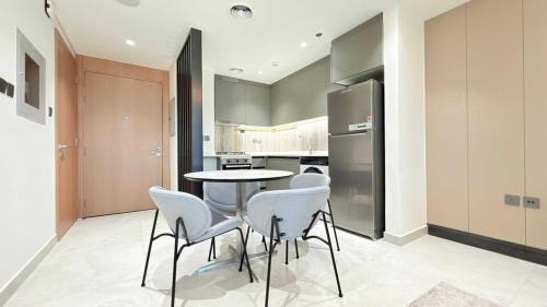 Jumeirah Village Triangle Apartment | Cloud Tower 1br With Parking Pool Gym & Sports Facilities