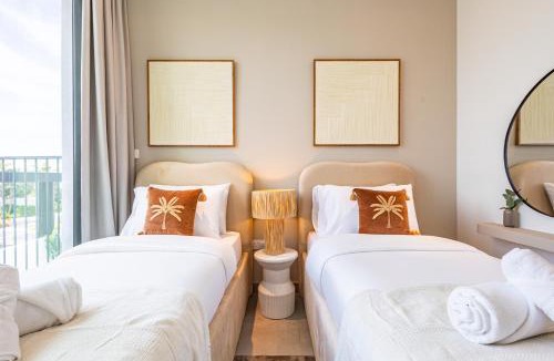 Abu Dhabi Villa | Premium Vacation Home - Spacious and Stylish - Yas Island