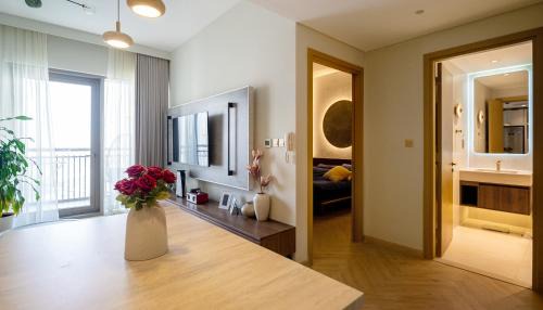Dubai Apartment | Mid-floor Designer 1BR Dubai Creek Harbour