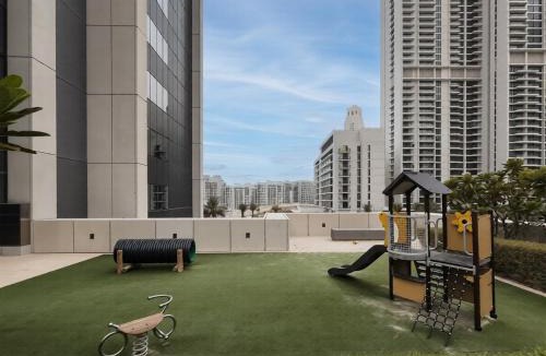 Dubai Apartment | Vogue Vacation Homes, Creek Gate, Creek Harbour Waterfront Living close to Downtown, Burj Khalifa and Dubai Mall, Three Bedroom Plus Maid Room Duplex Apartment with Balcony and City View, Access to all Amenities