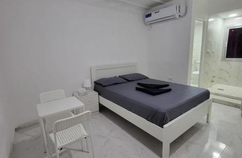 Abu Dhabi Hotel | Cliftin Studio Apartment