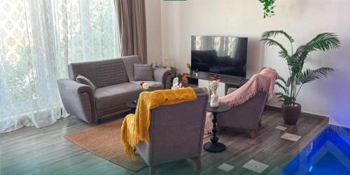 Ibri Ski Chalet | شاليه روجا Roja Chalet