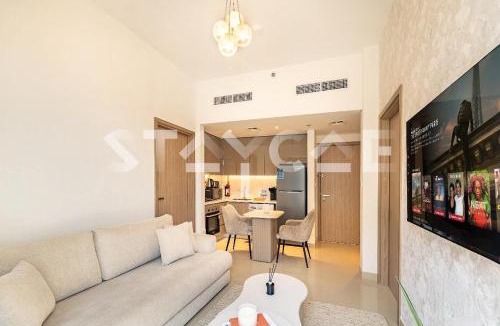 Nad Al Sheba Apartment | Staycae - Azizi Gardens