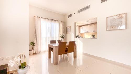 Bab Al Bahr Apartment | Sea La Vie 1BHK Direct Sea-View Apartment
