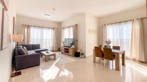 Bab Al Bahr Apartment | Sea La Vie 1BHK Direct Sea-View Apartment