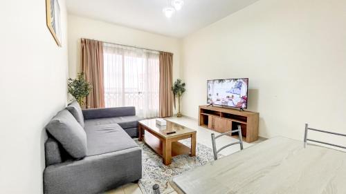 Bab Al Bahr Apartment | One Bedroom Apartment with View and Balcony