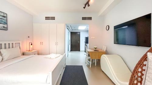 Ras Al Khaimah Apartment | Ocean View Studio Apartment in Pacific Al Marjan Island