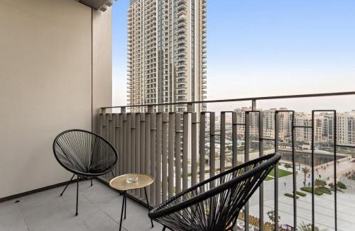 Dubai Apartment | FIRST CLASS 2BR Luxe Stay Near Dubai Creek Hub