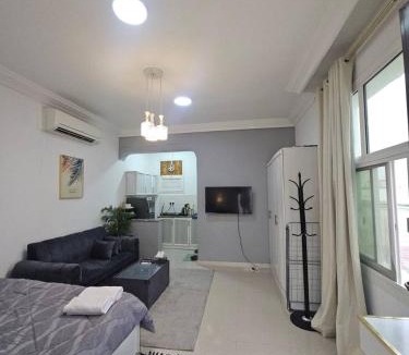 Al Ain Apartment | Studio towam hospital 3