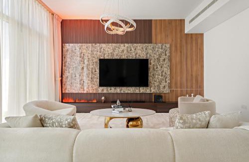 Dubai Villa | Luxury 4BR and Maid Room Townhouse Tilal Al Furjan