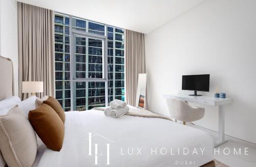 Dubai Apartment | LUX 2BR Lagoon View District One, 10 to 15 min Burj Khalifa