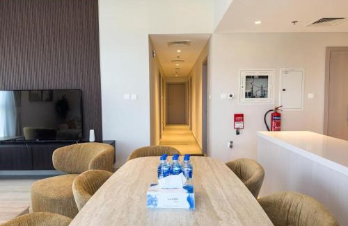 Abu Dhabi Apartment | Large 4BR Stay Yas Island Fun at Your Doorstep