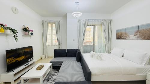 International City Apartment | X11 Furnished with balcony England cluster international city near Dragon Mart