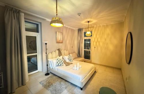 Dubai Apartment | 2BR available with Private terrace