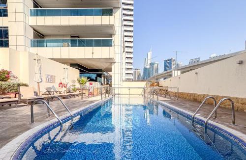 Dubai Marina Apartment | Opal Tower Condos - Dubai Marina