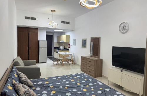 Dubai Sports City Apartment | Cozy Studio in Sports City nearby cricket stadium