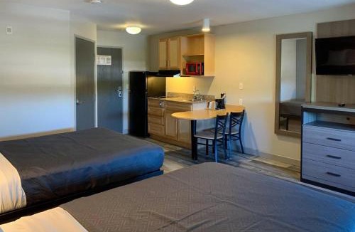 Bay VIew Addition Hotel | Suburban Studios near Panama City Beach
