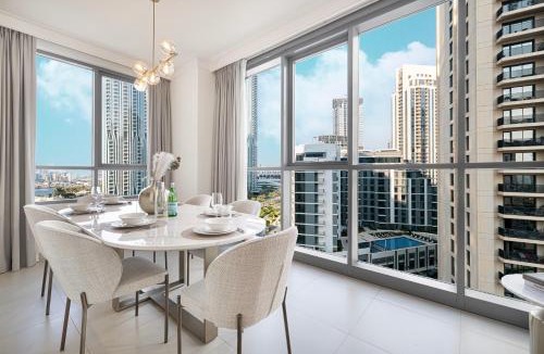 Dubai Apartment | Huge Modern 1BR in Creek Harbour steps to Central Park with a creek view and infinity pool by La Brisa Dubai
