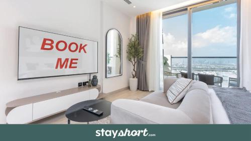 Jumeirah Village Triangle Apartment | Free housekeeping visits during your stay - StayShort - Sleek Studio in Jumeirah Village Triangle