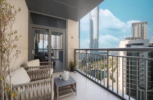 Dubai Apartment | Huge Modern 1BR in Creek Harbour steps to Central Park with a creek view and infinity pool by La Brisa Dubai