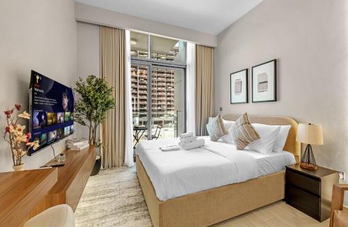 Nad Al Sheba Apartment | Cozy Luxe Studios in Meydan